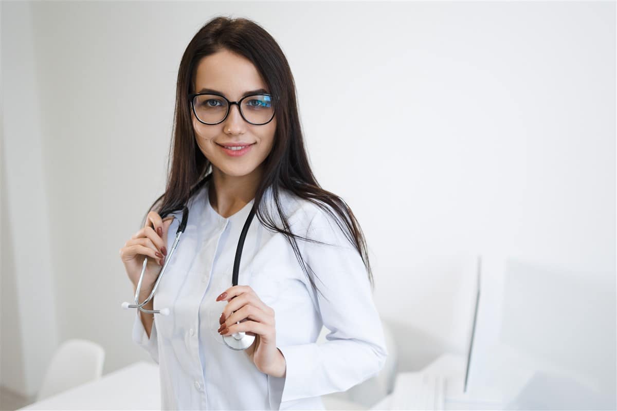 Blouse médicale jetable vs réutilisable