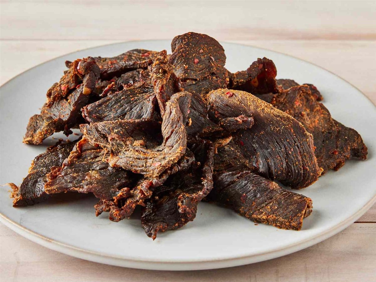 Les meilleures marques de beef jerky pour les amateurs de randonnée